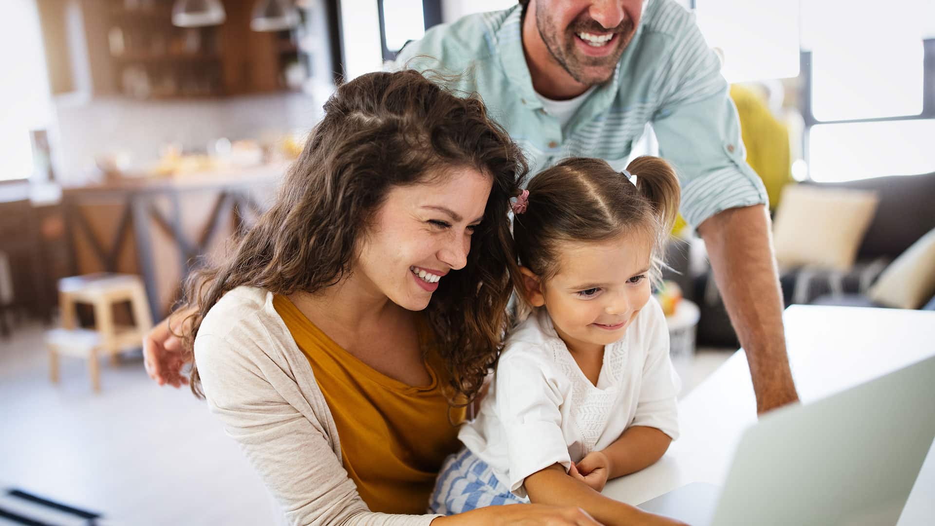 How far in advance should you schedule local movers?