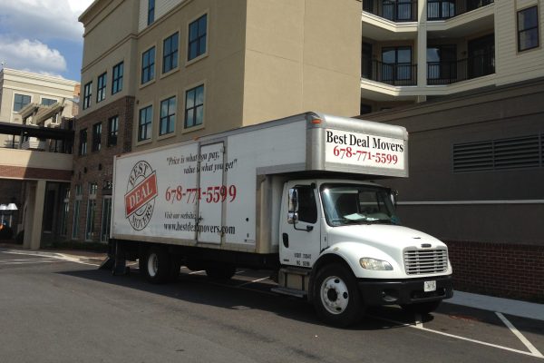 Best Deal Movers Truck